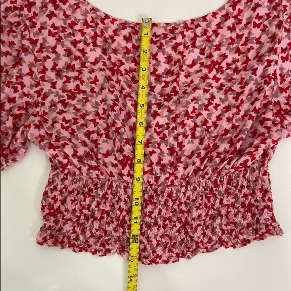Women's Raquel Crop Top in Ditsy Butterfly Pink Red Puff Sleeve Size M - Picture 6 of 12